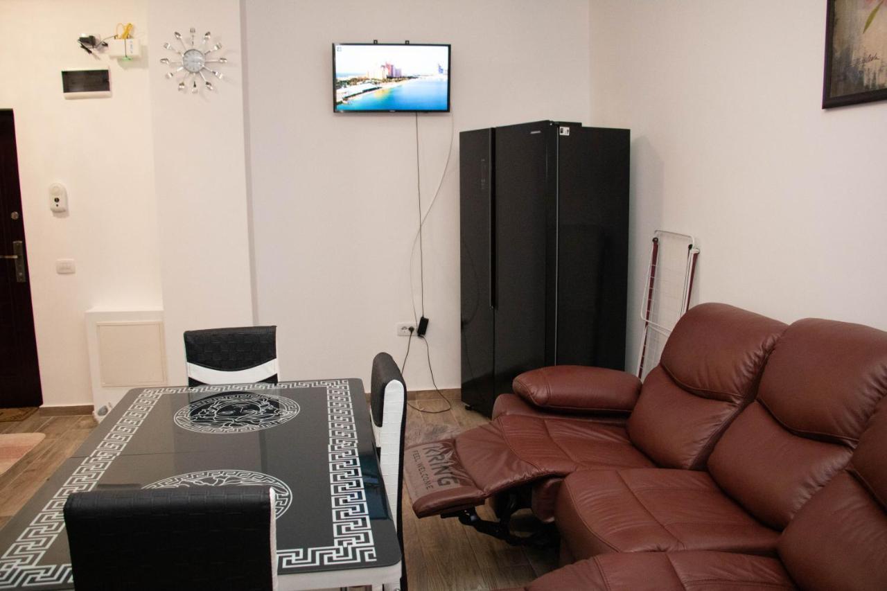 Apartament Capitala Militari Roşu Esterno foto