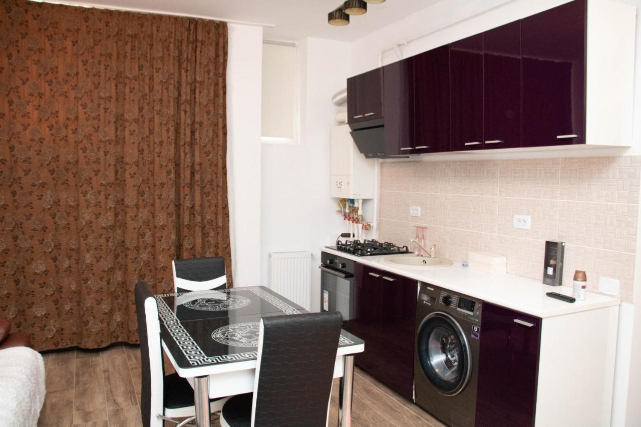 Apartament Capitala Militari Roşu Esterno foto