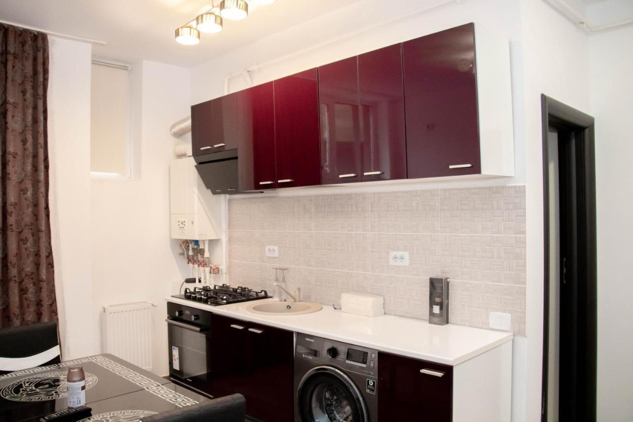 Apartament Capitala Militari Roşu Esterno foto